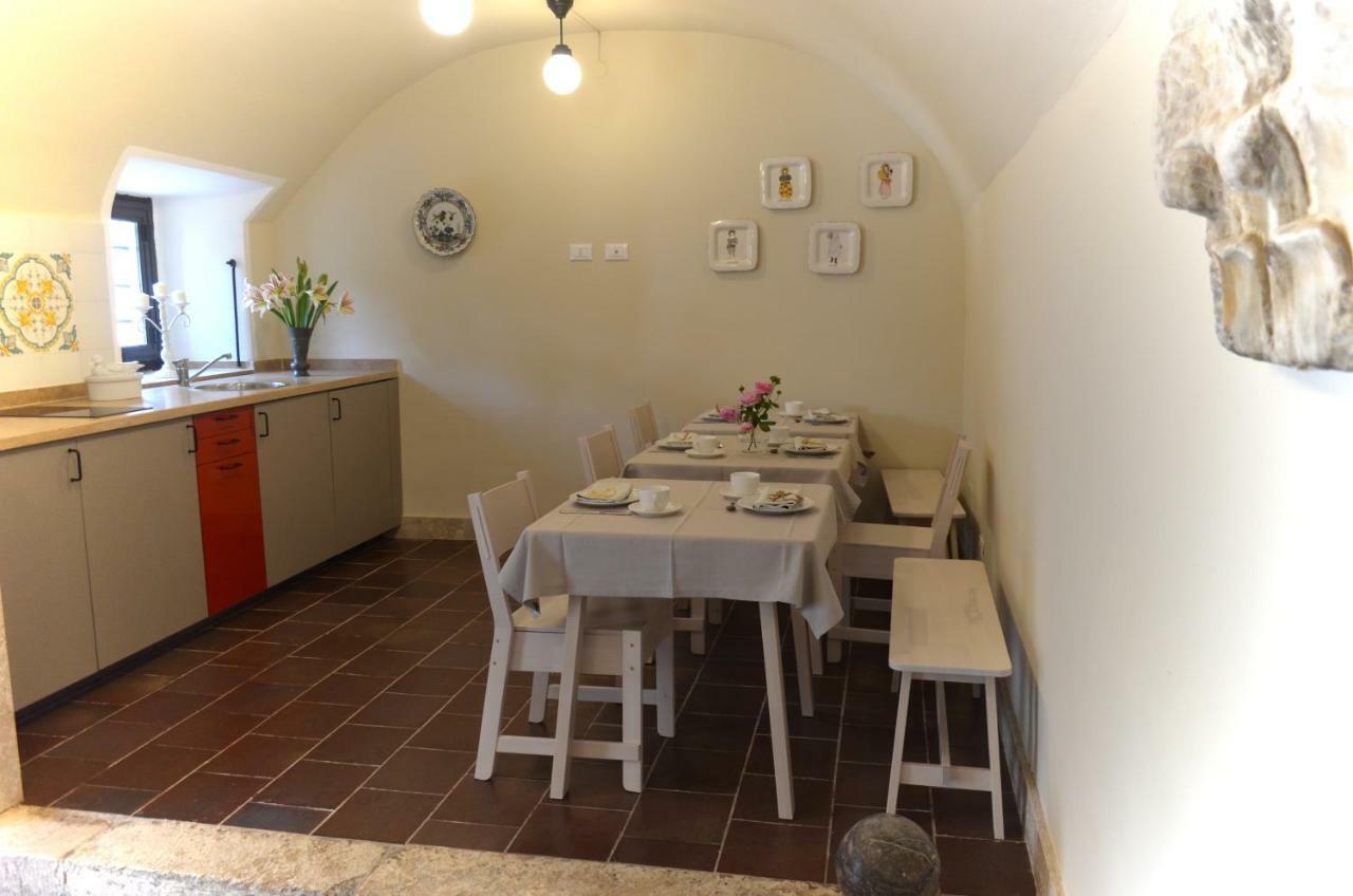 Casale Colleoni Panzió Tivoli Kültér fotó